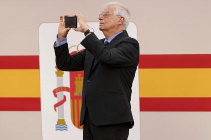 Josep Borrell, en una imagen del pasado Doce de Octubre.-JOSE LUIS ROCA