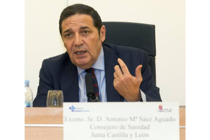 El consejero de Sanidad, Antonio María Sáez Aguado-Ical