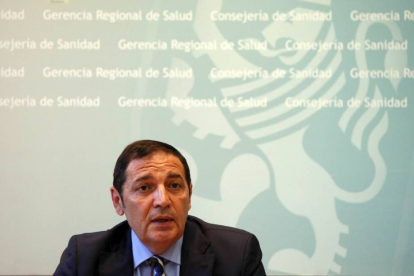 El consejero de Sanidad, Antonio María Sáez Aguado, informa sobre el dispositivo de actuación ante los posibles casos de enfermedad por virus de ébola en Castilla y León-Ical
