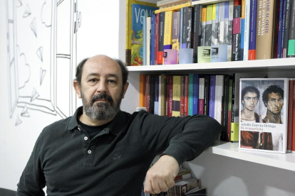 El escritor Adolfo García Ortega.-ICAL