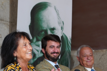 Elisa Delibres, Juan García-Gallardo y Gonzalo Santonja. ICAL