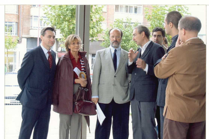 Visita de la corporación municipal en 2003.  ARCHIVO MUNICIPAL DE VALLADOLID