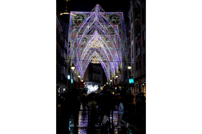 Valladolid enciende las luces de Navidad, Los arcos de la calle Santiago. ICAL