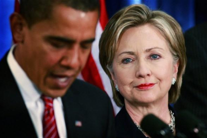 Barack Obama y Hillary Clinton en una imagen de archivo.-Scott Olson/Getty Images