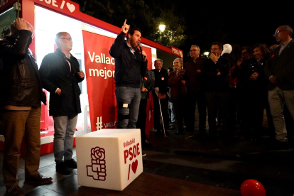 Comienzo de la campaña electoral del PSOE de Valladolid con el candidato Óscar Puente.-ICAL