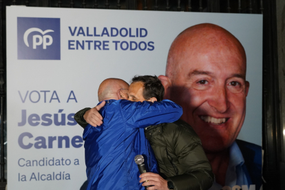 Comienzo de la campaña electoral del PP de Valladolid con el candidato Jesús Julio Carnero.-ICAL