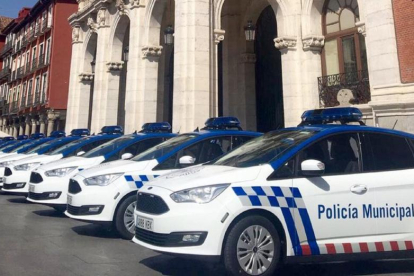 Presentación de los nuevos vehículos de la Policía Municipal de Valladolid.-ICAL