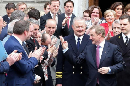 El reelegido primer ministro de Irlanda, Enda Kenny.-AFP / PAUL FAITH