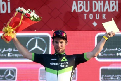 Mark Cavendish, en el podio del Tour de Abu Dhabi.-AP / MATTEO BAZZI