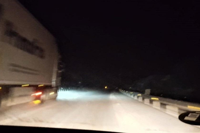 Autopista AP-51 durante la noche del lunes.-EUROPA PRESS.