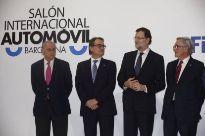 Mariano Rajoy, Alberto Fernández Díaz, Artur Mas y Xavier Trias en el Salón del Automóvil de Barcelona.-Foto:JULIO CARBÓ