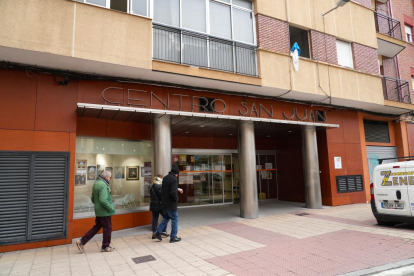 Centro de Vida Activa San Juan en la calle Santa Lucía de Valladolid. -J.M. LOSTAU