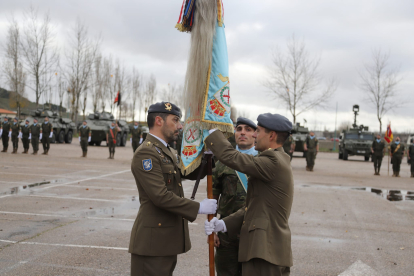 Imágenes del acto de entrega del mando del regimiento de caballería en Valladolid. E.M.