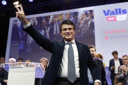 Manuel Valls, el 13 de diciembre, en un acto de presentación de su candidatura.-FERRAN NADEU