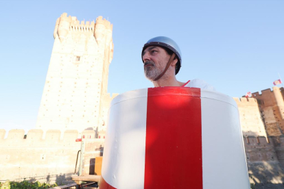 Representación del encuentro entre la Reina Juana y la Reina Isabel en el Castillo de la Mota de Medina del Campo.- PHOTOGENIC