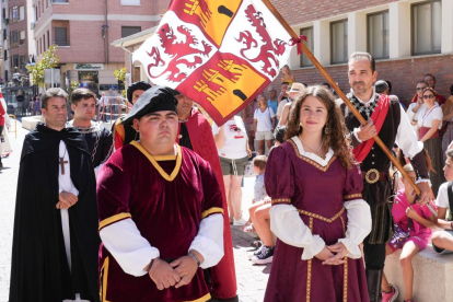 Recreación de la llegada de los infantes Isabel y Alfonso en la Semana Renacentista de Medina del Campo.- J.M. LOSTAU
