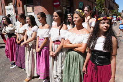 Recreación de la llegada de los infantes Isabel y Alfonso en la Semana Renacentista de Medina del Campo.- J.M. LOSTAU