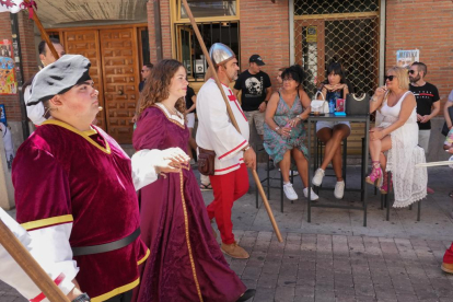 Recreación de la llegada de los infantes Isabel y Alfonso en la Semana Renacentista de Medina del Campo.- J.M. LOSTAU