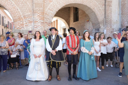 Recreación de la llegada de los infantes Isabel y Alfonso en la Semana Renacentista de Medina del Campo.- J.M. LOSTAU