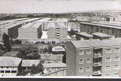 Vista de la calle Cardenal Torquemada de Valladolid en 1970 - ARCHIVO MUNICIPAL DE VALLADOLID