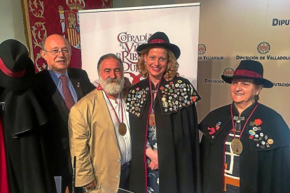 Antonio Sanz Olmedo, Javier Pérez Andrés, Imelda Ribón y Tina Cotobal ayer, durante la presentación.-EL MUNDO