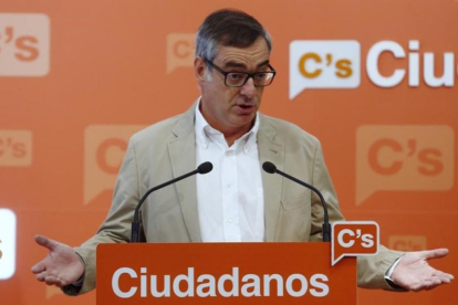 José Manuel Villegas en la rueda de prensa de este sábado en la sede de C's, en Madrid.-AGUSTIN CATALAN