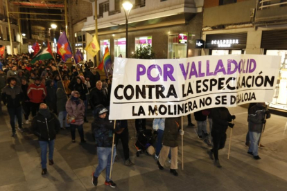 Manifestación del Centro Social de La Molinera contra la decisión del Juzgado de Instrucción 1 de Valladolid. -E.M.