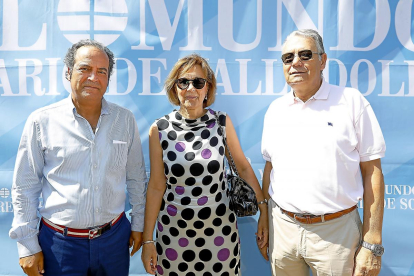 Jesús Mazariegos (Grupo Lince), Mª Ángeles Martín y Manuel Fernández (Fundación Personas).