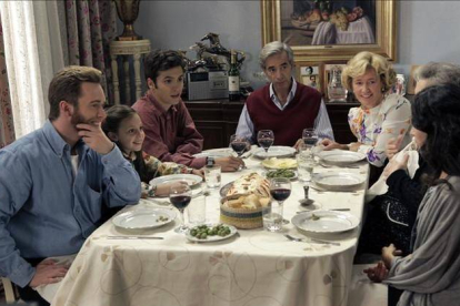 La familia Alcántara en una escena de la serie.-