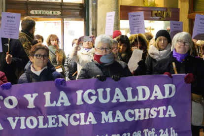 Manifestación en Valladolid contra la violencia machista. ICAL
