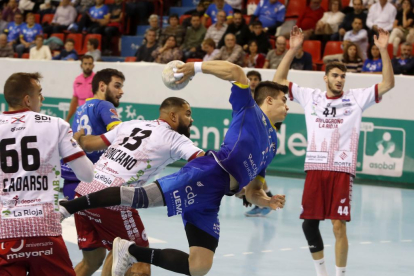 Imagen del partido Recoletas Atlético Valladolid-BM Logroño de la  Liga Asobal. / PHOTOGENIC