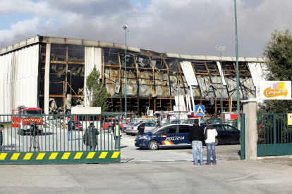 Estado en el que quedó la fábrica de Campofrío tras el incendio-Sergio Enriquez-Nistal