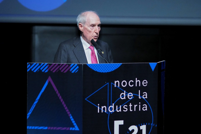 José Ramón Perán en la gala de la XXI edición de las Menciones Honoríficas del COIIM y los VIII Premios Nacionales de Ingeniería Industrial del Consejo.-ICAL