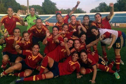la selección española de fútbol femenino celebrando la clasificación por primera vez en su historia para disputar un Mundial de fútbol.-Foto: SEFUTBOL.COM