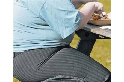 La obesidad aumenta la probabilidad de defunción y de contraer enfermedades graves.-Foto:   AP / KIRSTy Wigglesworth