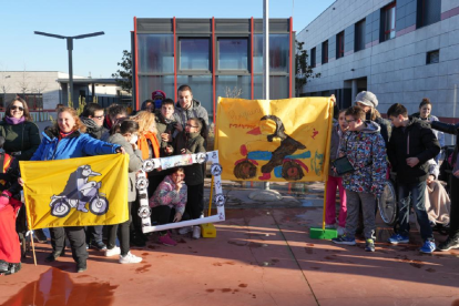 'Pingüinos' visita el colegio de Educación Especial de la Junta en Covaresa- J.M. LOSTAU