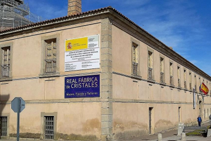 Instalaciones de la Real Fábrica de Cristales de la Granja, en Segovia.-E. M.