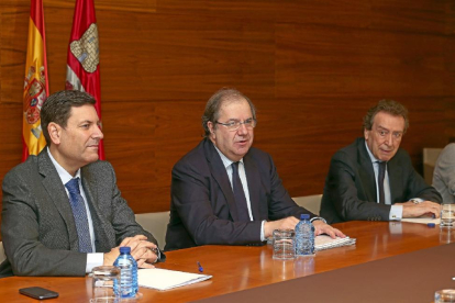 Juan Vicente Herrera y José Antonio De Santiago-Juárez, durante la reunión con C’s.-ICAL