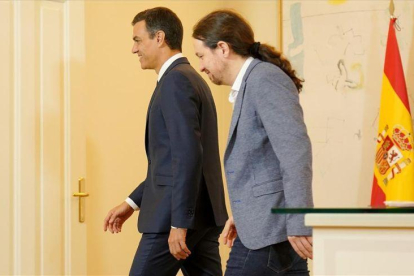 Pedro Sánchez y Pablo Iglesias, en una foto de archivo.-JOSE LUIS ROCA