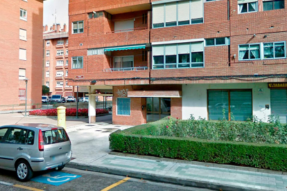 Avenida Reyes Católicos 3 de Palencia, edificio de viviendas donde ocurrieron los hechos. GGL SW