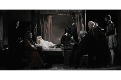 Imagen del largometraje documental 'La Controversia de Valladolid', de Juan Rodríguez-Briso, que recrea la muerte de Isabel la Católica en Medina del Campo en 1504 - ICAL