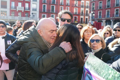 Concentración para pedir la pena de prisión permanente para el asesino de Paloma e India en la Plaza Mayor de Valladolid.- J. M. LOSTAU