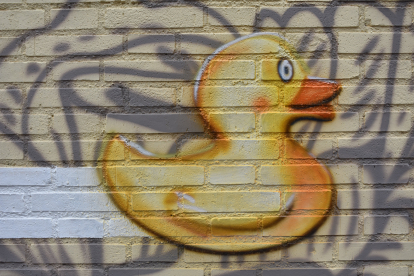 'Carrera de patos', mural del artista Nano Lázaro en el barrio Pajarillos. -TWITTER