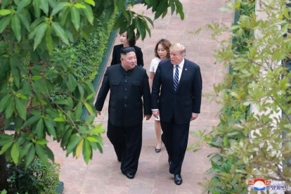 Donald Trump y Kim Jong-un en la cumbre de Vietnam.-KCNA VIA KNS