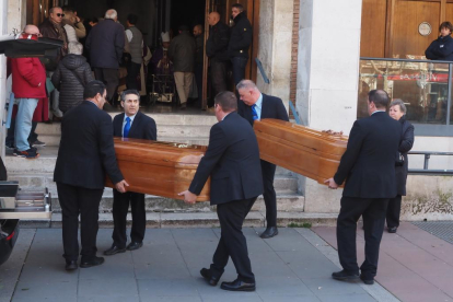 Funeral por las víctimas de violencia de género, Paloma e India, asesinadas en Valladolid. -PHOTOGENIC
