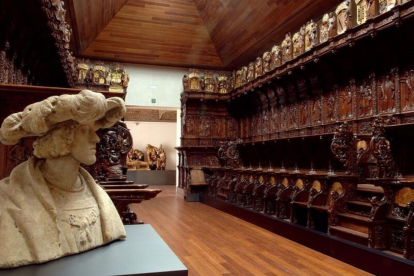 El Museo de Escultura de Valladolid ofrece la posibilidad de disfrutar del arte de imagineros como Gregorio Fernández, Berruguete o Pedro de Menoo de la espectacular sillería de San Benito-EL MUNDO