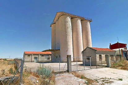 Silo de Tordesillas, en el Paseo Isabel la Católica.-GGL SW