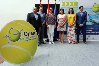 Imagen de la presentación del Open Castilla y León de Tenis Villa de El Espinar 2017.-ICAL