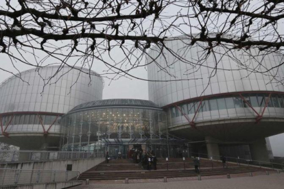 El tribunal europeo de los Derechos Humanos en Estrasburgo.-REUTERS / VINCENT KESSLER