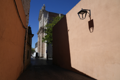 Calle de Santo Domingo de Guzmán en la actualidad .-J.M. LOSTAU
